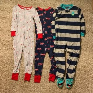 Three pairs of 3T one-piece pajamas - bundle